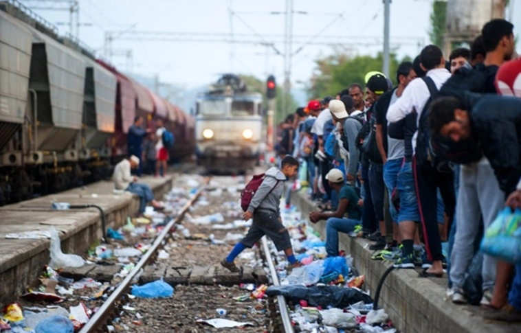 Szerb lapértesülés: Belgrád hamarosan megkezdheti a migránsok visszatoloncolását