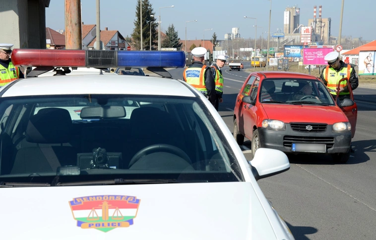 Nem szeretik az autósok a biztonsági övet