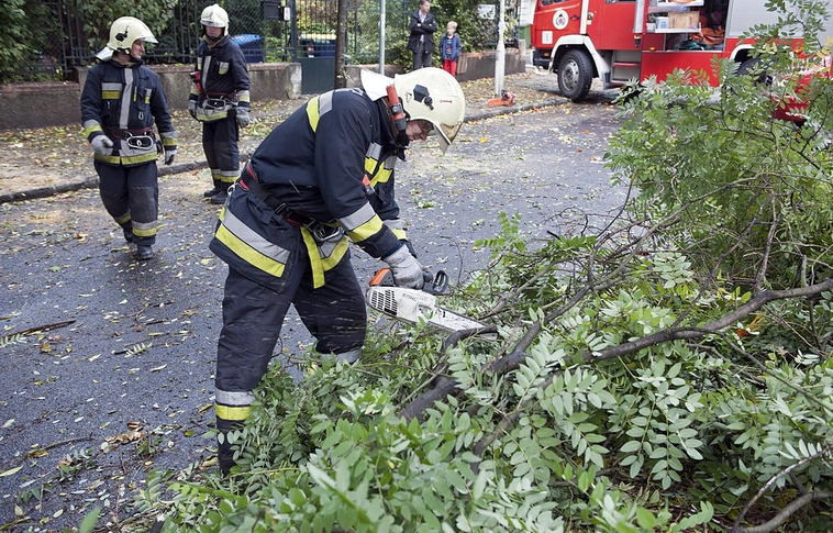 Tömegesen okozott károkat Szombathelyen a vihar