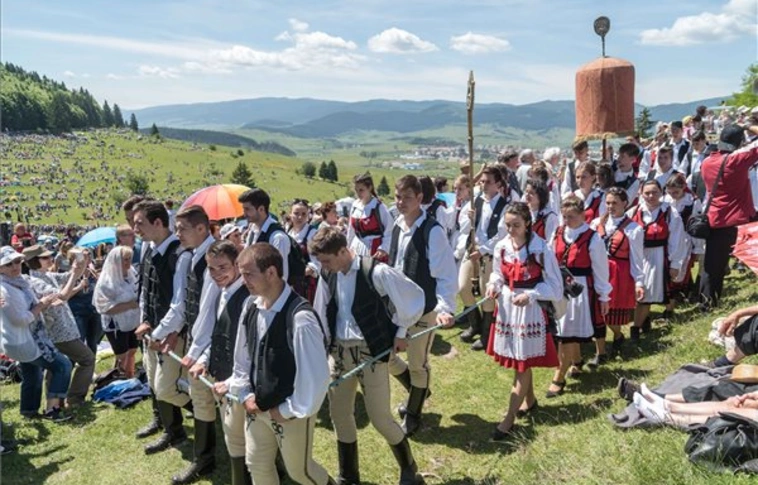 Csíksomlyói búcsú - A viszálykodás megszüntetésére szólított fel Veres András