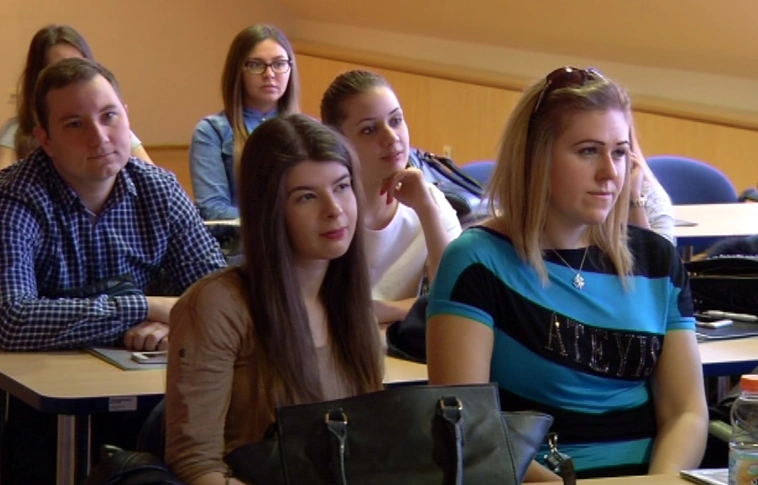 Egyetemisták látogattak a kormányhivatalba