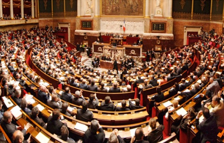 Francia elnökválasztás - Viszonylag jelentős részvétel az első fordulóban