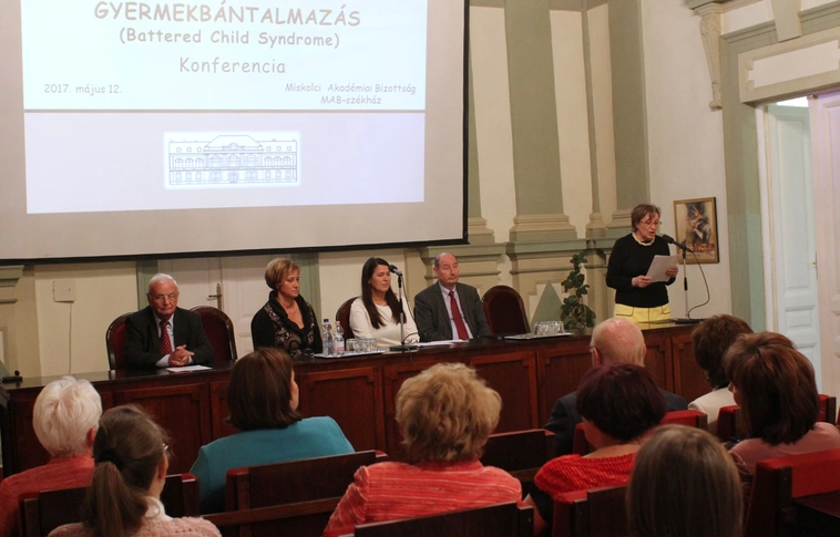 Sajnos beszélni kell róla! – Gyermekbántalmazásról tartottak konferenciát