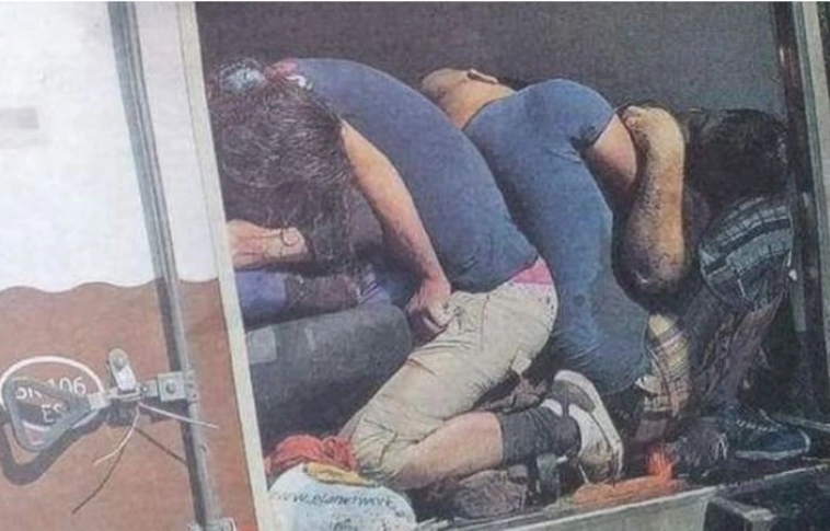 Rendőrök szabadítottak ki migránsokat egy hűtőkocsiból Hollandiában