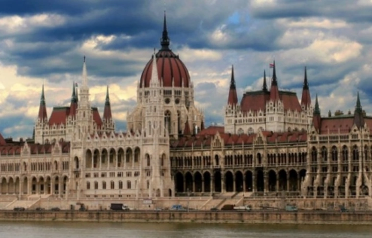 A jövő évi költségvetésről szavaz a parlament