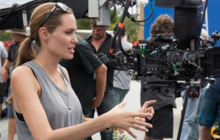 Angelina Jolie megtörte a csendet - kis híján elsírta magát, mikor válásáról kérdezték