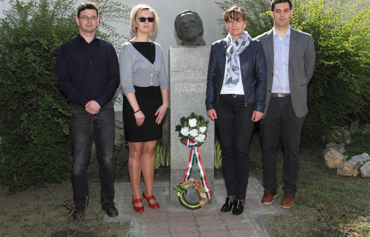 Szabó Lőrinc születésnapján kezdődnek Miskolcon a költészet napi programok