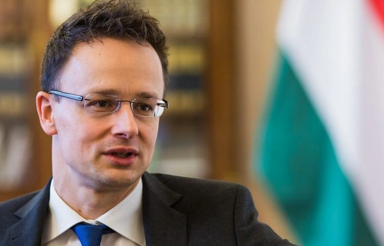 Szijjártó: egyre többen vannak velünk, de a küzdelem folytatódik