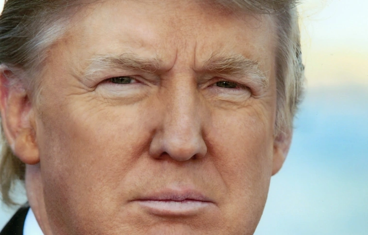 Comey volt FBI-igazgató írásos nyilatkozata: Trump ellen nem folyik vizsgálat