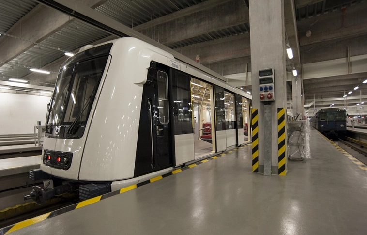 Videofelvételeken keresi a BKV a 3-as metró ajtóhibáinak okait