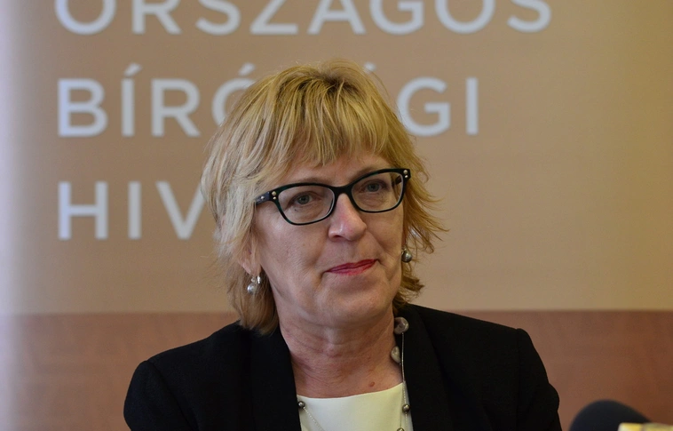 Handó: nagy jelentősége van a bírósági dolgozók illetményemelésének