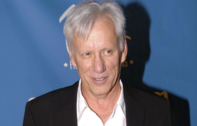 James Woods bejelentette visszavonulását