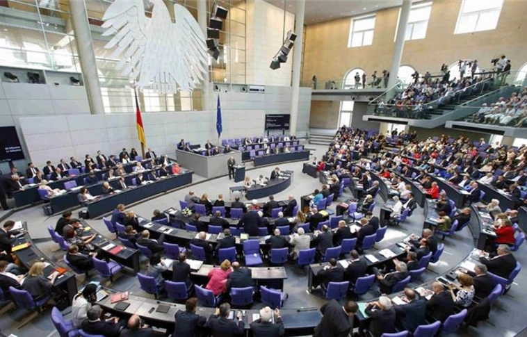 Történelmi csúcson a Bundestag létszáma, hétszáznál is több képviselője lesz a német parlamentnek