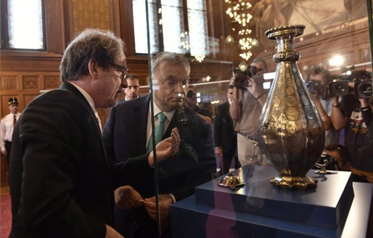 Orbán: Magyarország visszaszerezte a Seuso-kincsek második hét darabját