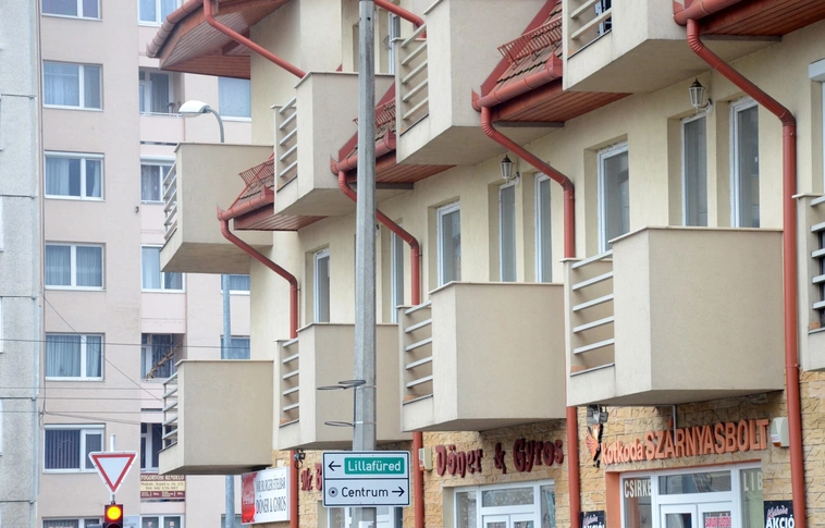 Tízmilliókat sikkasztott el egy szombathelyi társasház közös képviselője