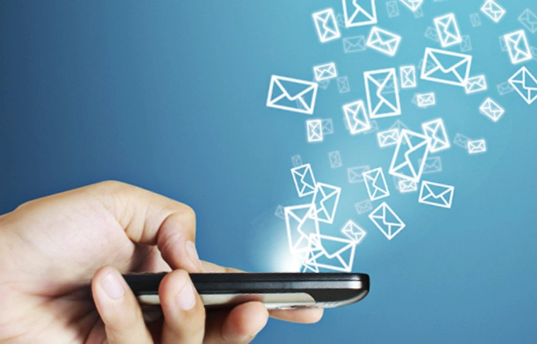 Apróság miatt változott hatalmasat a végrendelet: találtak egy sms-t
