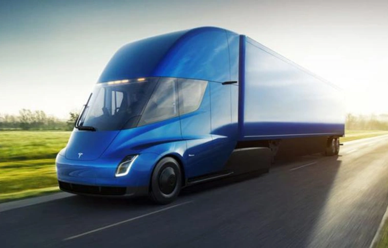 Bemutatta első kamionját és új sportautóját a Tesla