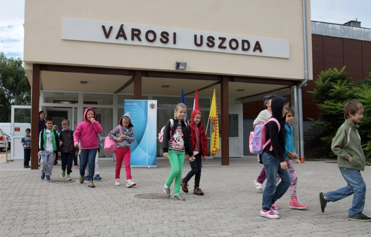 Hétfőn nyit a Diósgyőri Tanuszoda