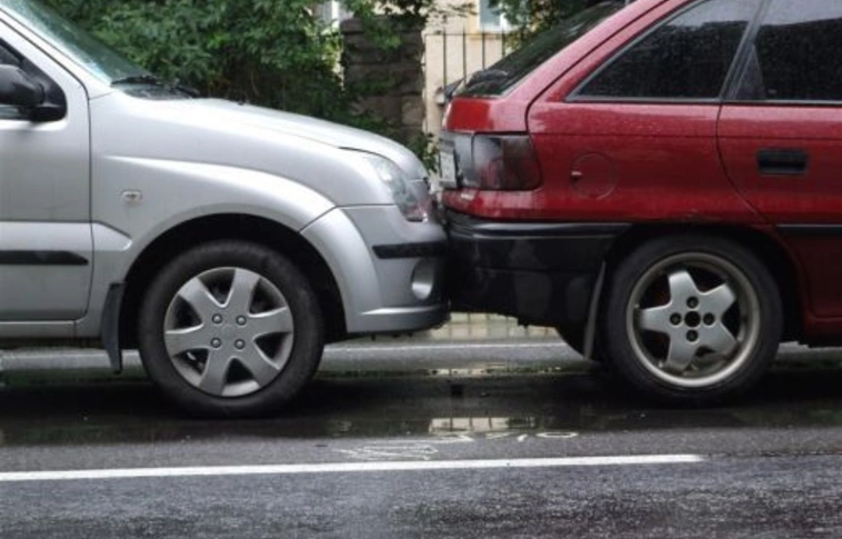 Nem számított a koccanásra, így derült ki, hogy ivott