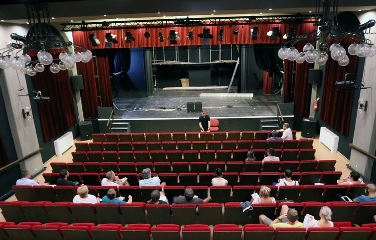 Régi és új darabok a megújult Csodamalomban – évadot nyitottak