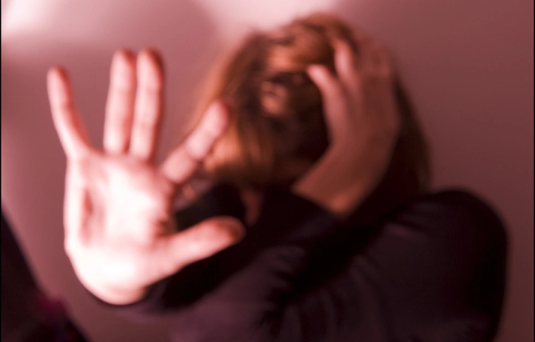 Megfélemlítettek, majd raboltak a fiatalkorúak – letartóztatták őket