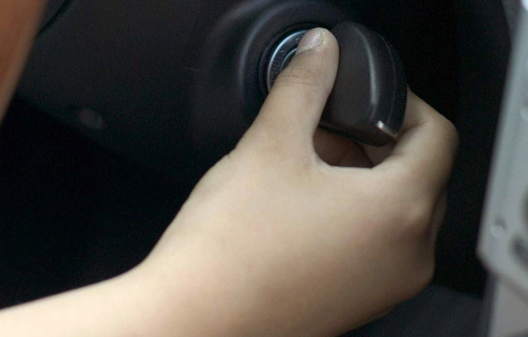 Botrány Nagyváradon: megszólalt az autót vezető 4 éves gyerek apja