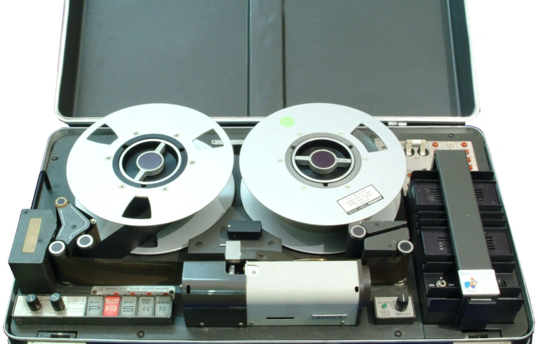 Áthelyezik a rendszerváltás előtti titkos anyagokat tartalmazó mágnesszalagokat