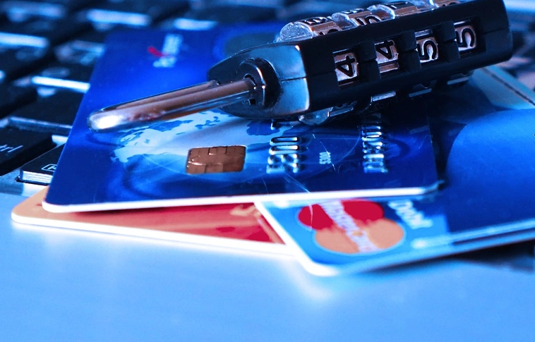 A legtöbb magyar nem gondol online jelszavainak biztonságára egy felmérés szerint