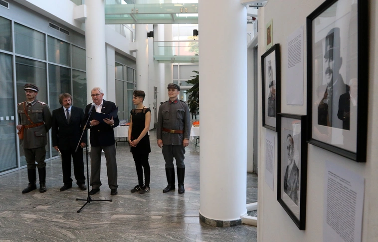 A lengyel függetlenség visszaszerzésének századik évfordulójára nyílt kiállítás