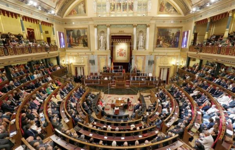 Letette hivatali esküjét Pedro Sánchez új spanyol miniszterelnök