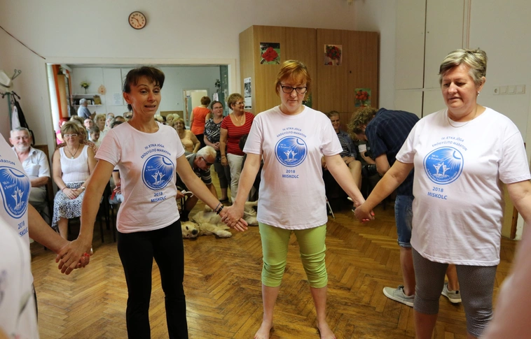 „Sportosan Borsodban” – Látássérülteket vontak be a rendszeres mozgásba