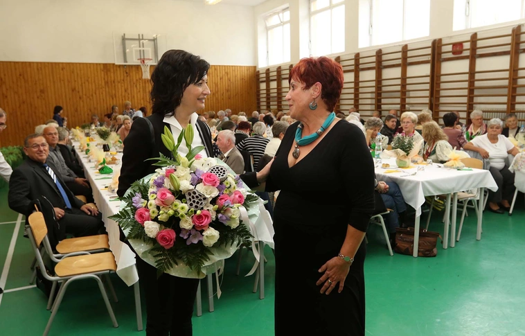 Kellemes kikapcsolódás: Martinkertvárosban és Miskolc-Szirmán is vendégül látták a szépkorúakat (Képgalériákkal!)