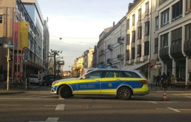 Túszejtés történt Kölnben