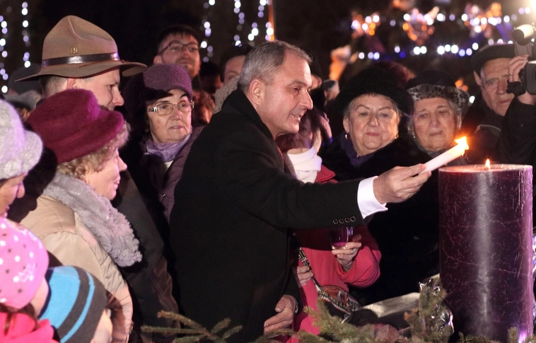 Hubay György: "Vigyázzunk az adventi gyertyák fényére év közben is!" (Képgalériával!)