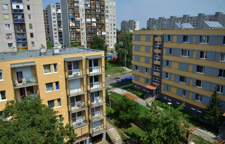 Már negyven fészekrakós lakást felújított, huszonötön most is dolgozik a MIK
