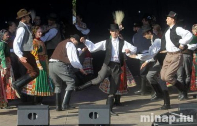 Jövőhéten újra Borsodi Fonó a Diósgyőri várban