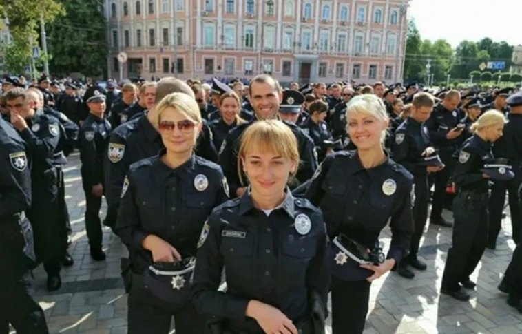 Az Egyesült Államok segíti az új ukrán rendőrök képzését