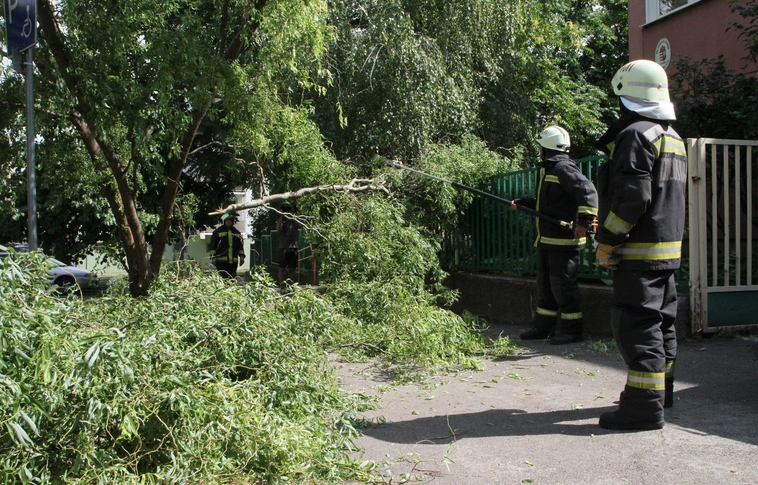 Napokon belül indul a kifizetés a viharkárosultaknak
