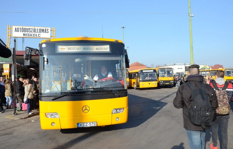 A Volán Egyesülés 24 órás diszpécserszolgálatot működtet rendkívüli helyzetekre