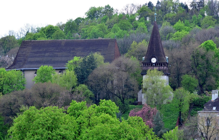 LED-világítás lesz az avasi panorámaúton és megújul a református templom díszvilágítása