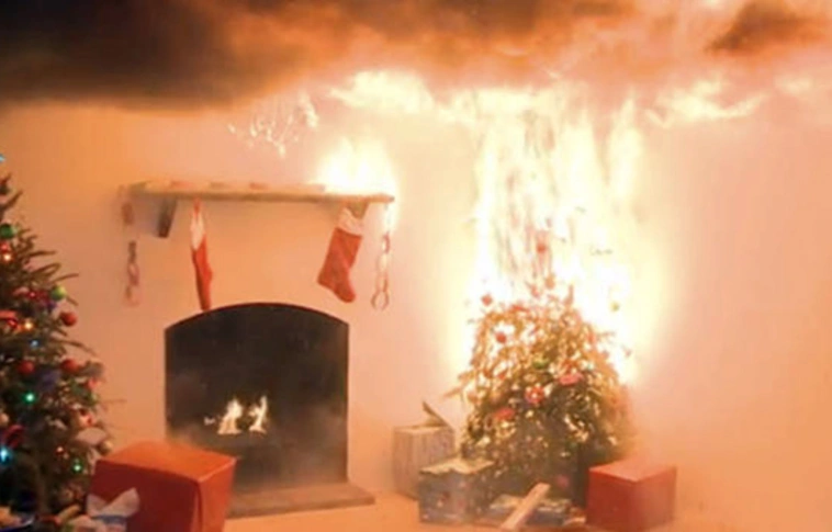 Újra itt az advent – ne hagyja őrizetlenül az égő gyertyákat, mécseseket!