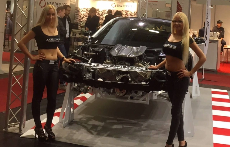 Villanyautóból sportkocsi – Magyarországon készül a V8-as BMW i8!