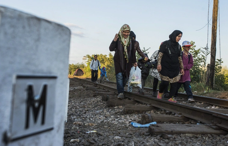 Az EU „feladta” Görögországot, közben több mint 2500 határsértőt tartóztattak fel Csongrádban