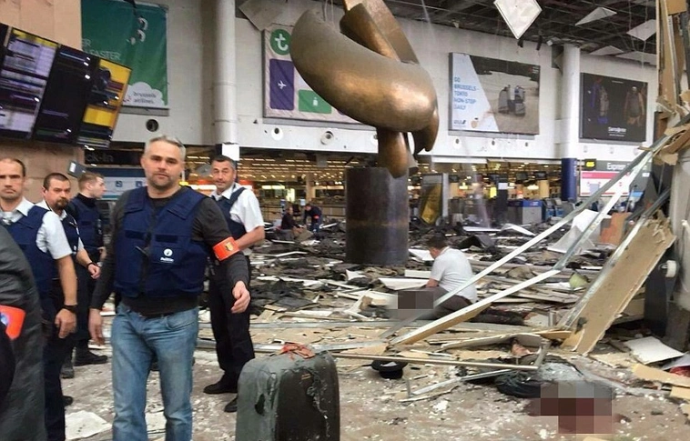 Terrortámadásokat követtek el Brüsszelben, halálos áldozatok – összefoglaló