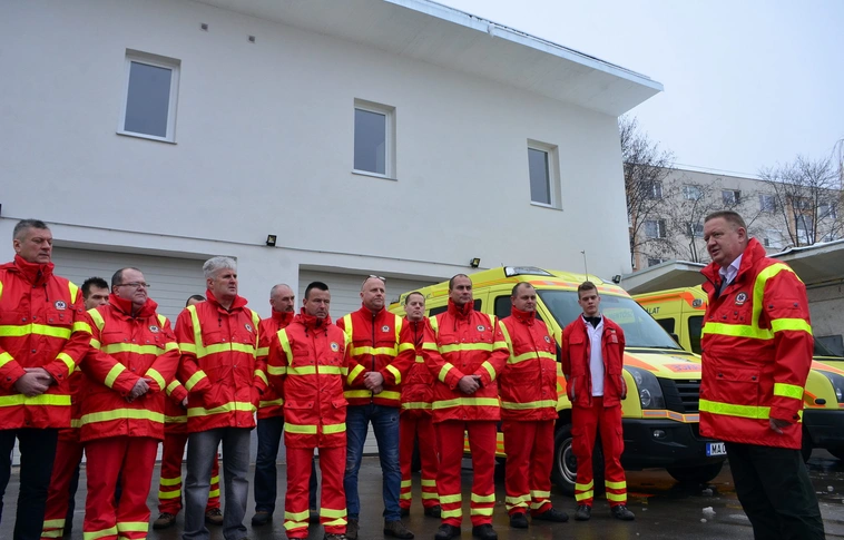Korszerűbb lett a miskolci mentőállomás és új mentőautók is érkeztek