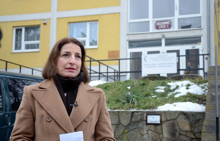 Visszaadná az önkormányzatoknak az iskolákat az Együtt