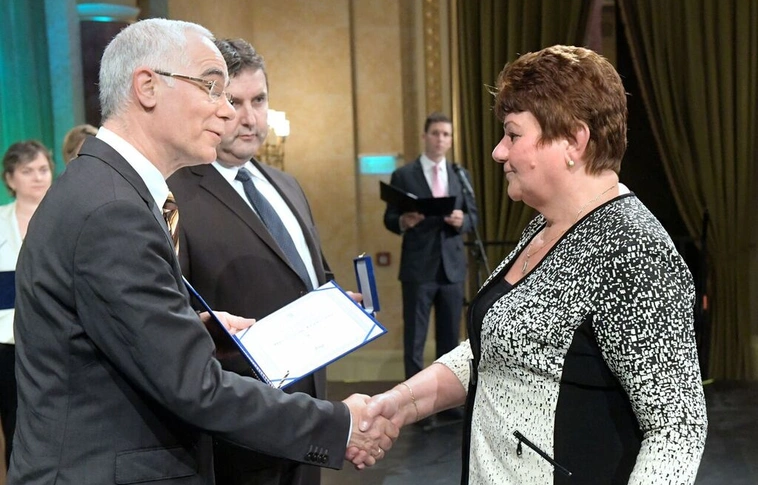 Arnótiak kitüntetései