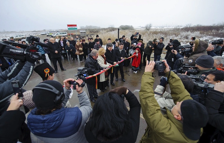 Alkalmi határátkelők nyíltak a magyar-román határon