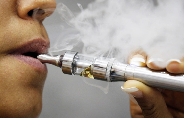 A vasúton is tilos e-cigarettát használni péntektől