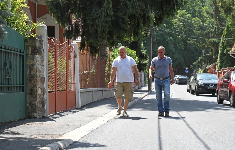 Új aszfalt a Nefelejcs utcában
